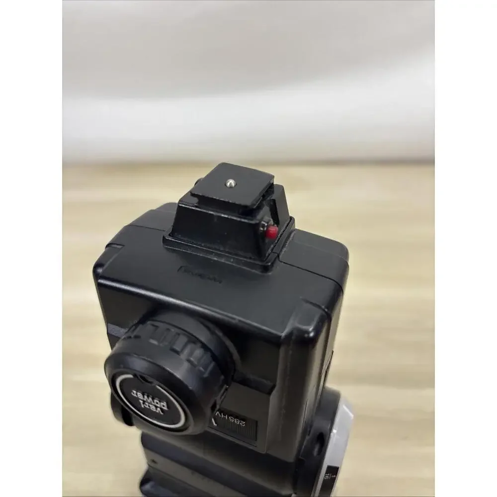 Vivitar 285HV Zoom Thyristor Shoe Mount Electronic Flash Device No Cord